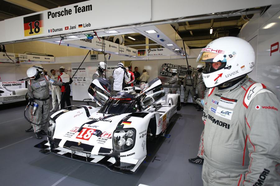  Porsche 919 Hybrid 2015 года  (фото 68 из 481)